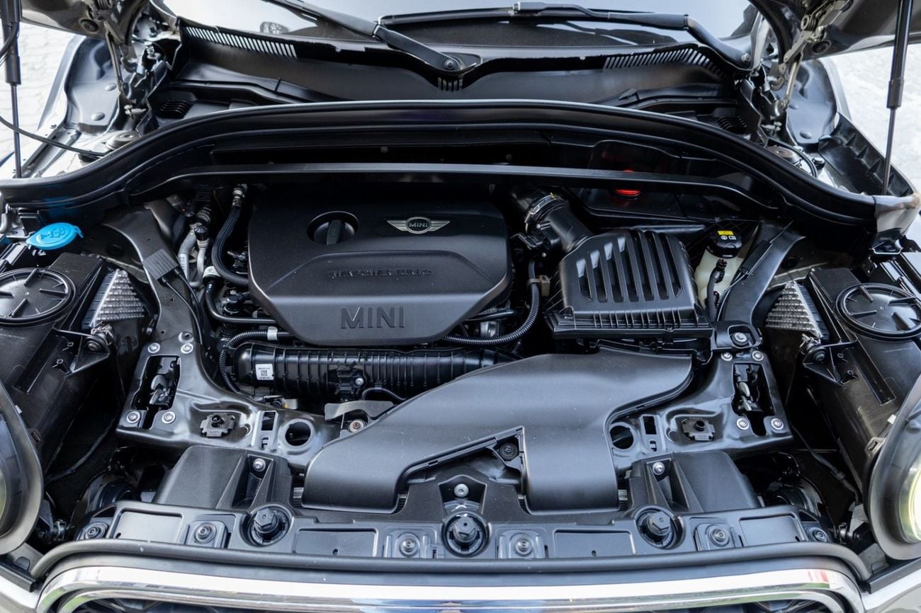 Mini Cooper S Cooper S MINI Countryman Cooper S 2018 GCC specs for 779.00 AED monthly