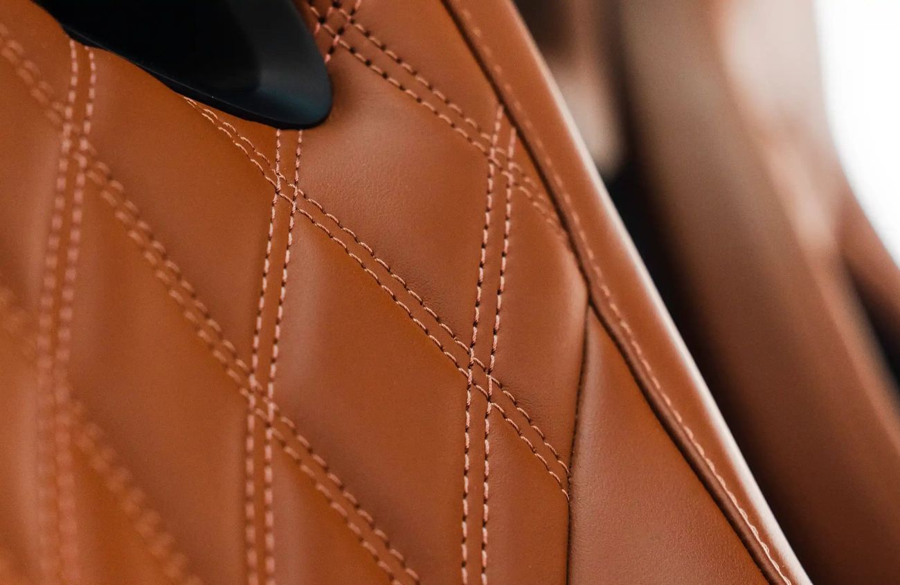 بوغاتي شيرون 8.0L W16 Quad-Turbocharged Engine