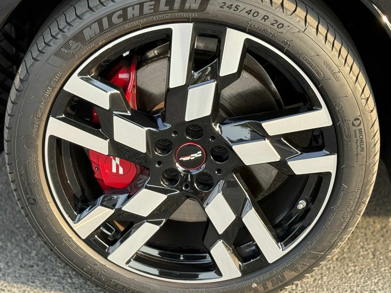 Mini Cooper Paceman GCC SPEC UNDER WARRANTY AND SERVICE