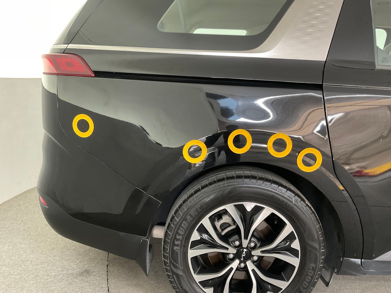 Kia Carnival EX STD | Guaranteed Warranty | 0 Down Payment