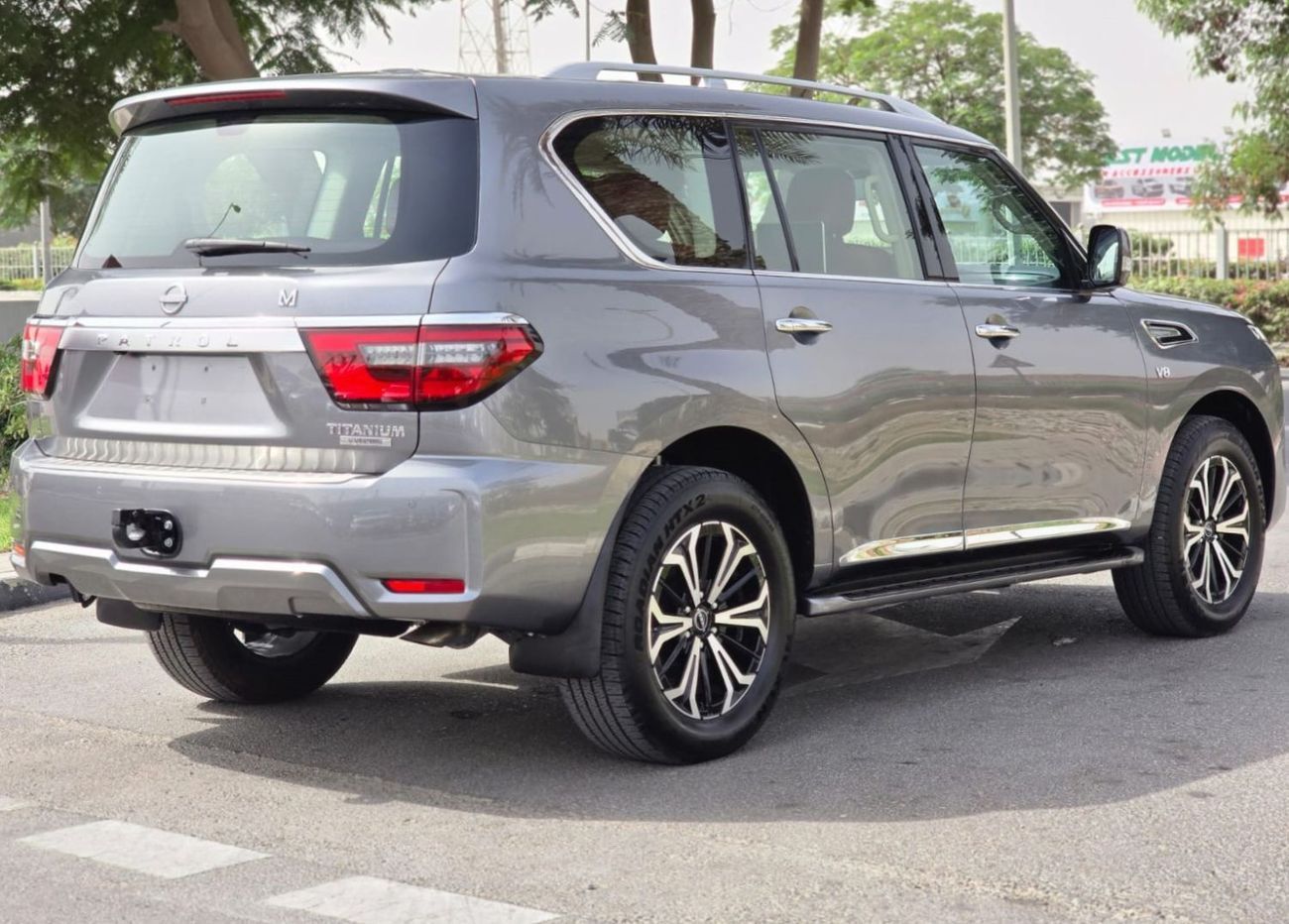 Nissan Patrol LE Titanium 5.6L 2022 GCC LOW MILEAGE SINGLE OWNER IN MINT CONDITION