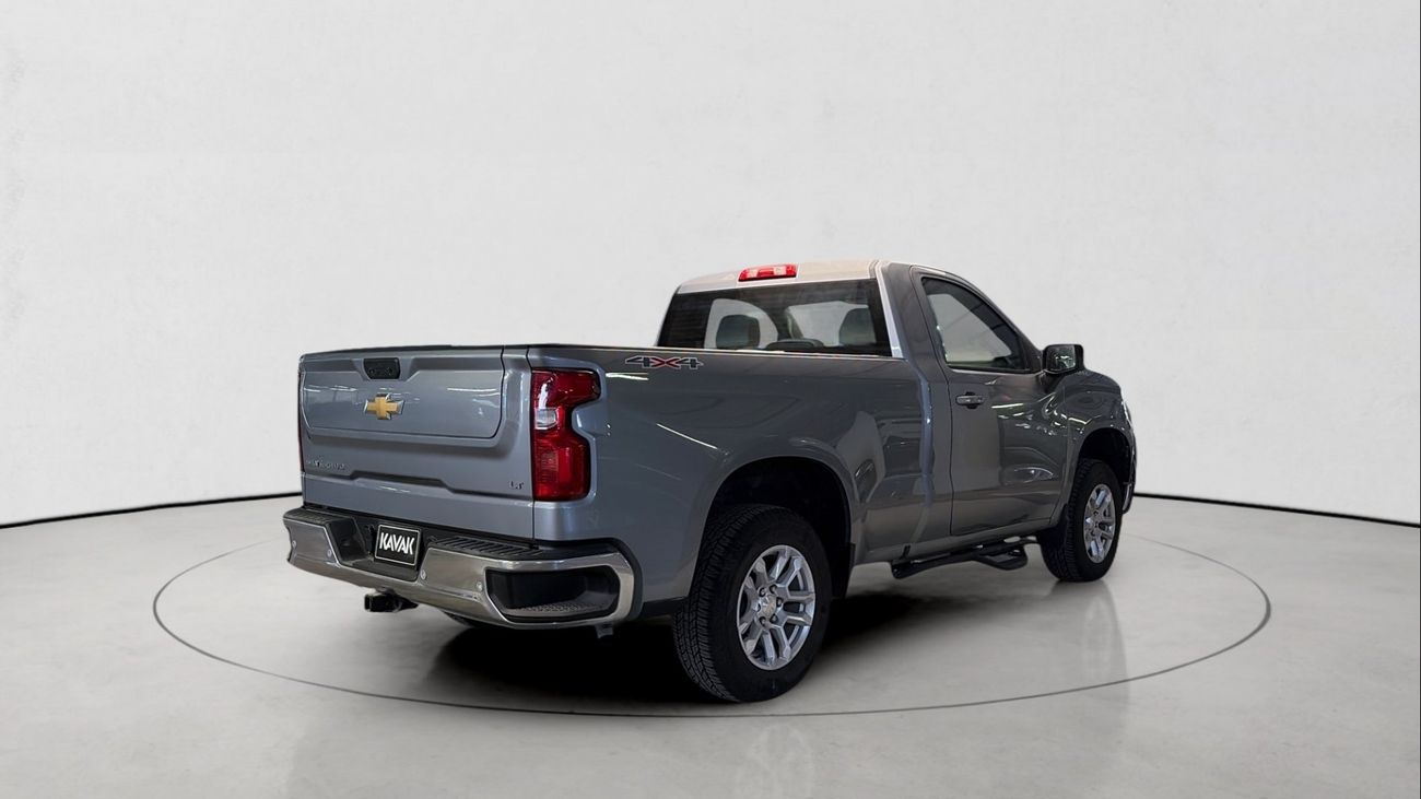 شيفروليه سيلفارادو 1500 REG/CAB 1LT | شامل الضمان | 0 دفعة أولى