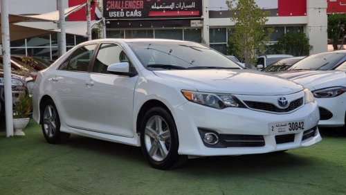 Toyota Camry Toyota Camry Base 2012 White 2.5L