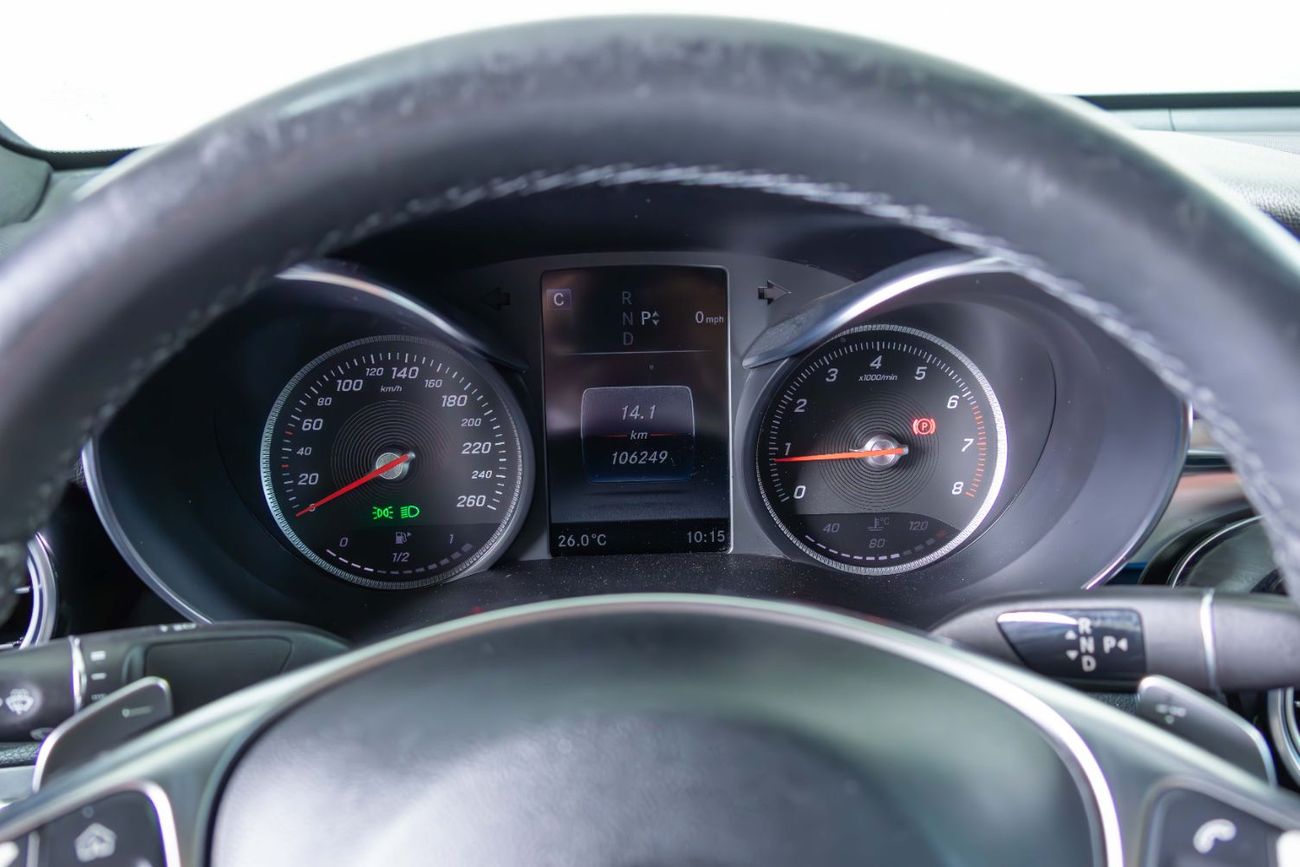 مرسيدس بنز GLC 250 Coupe AMG 2.0L