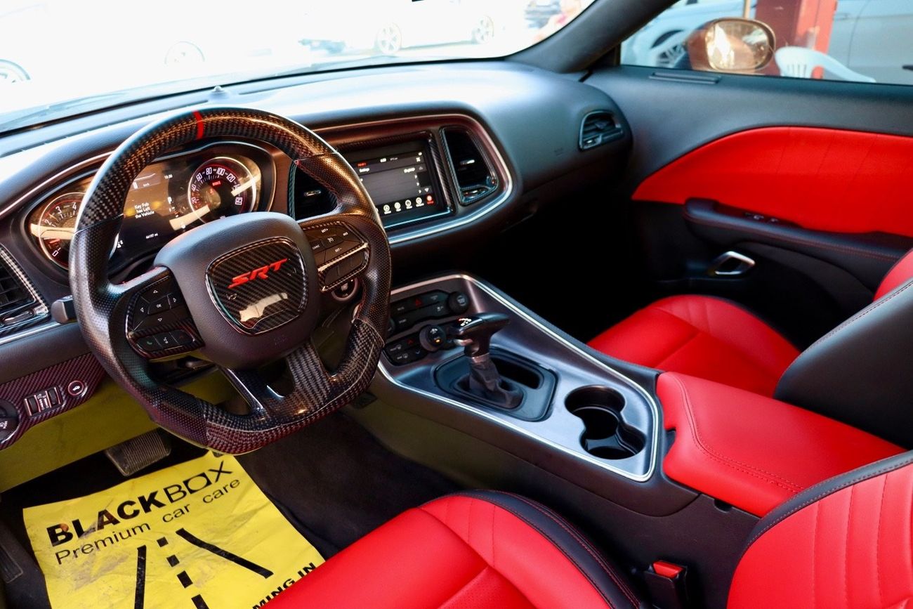 Dodge Challenger Dodge Challenger R/T / USA / 2018 / 5.7L /