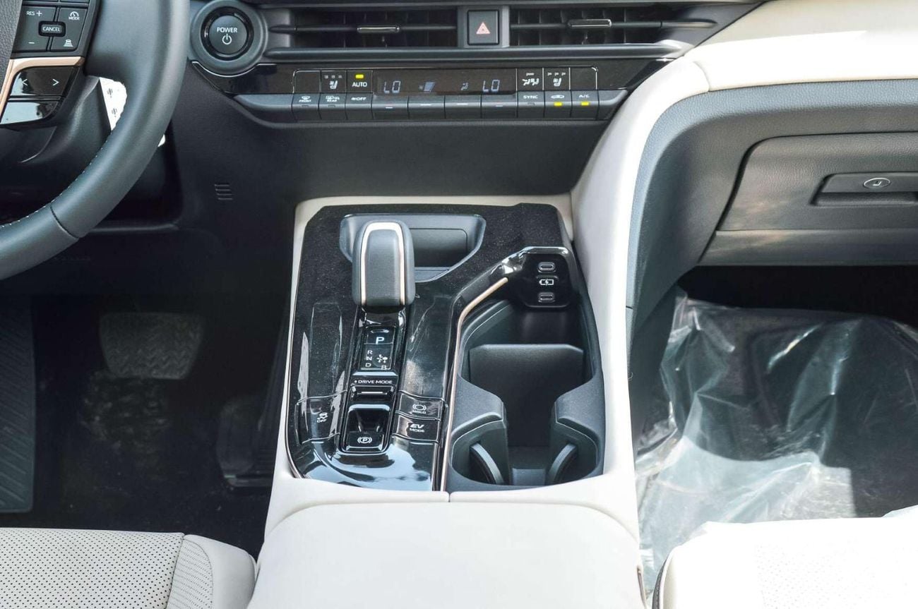 تويوتا كراون 2.5L FWD SEDAN 2026