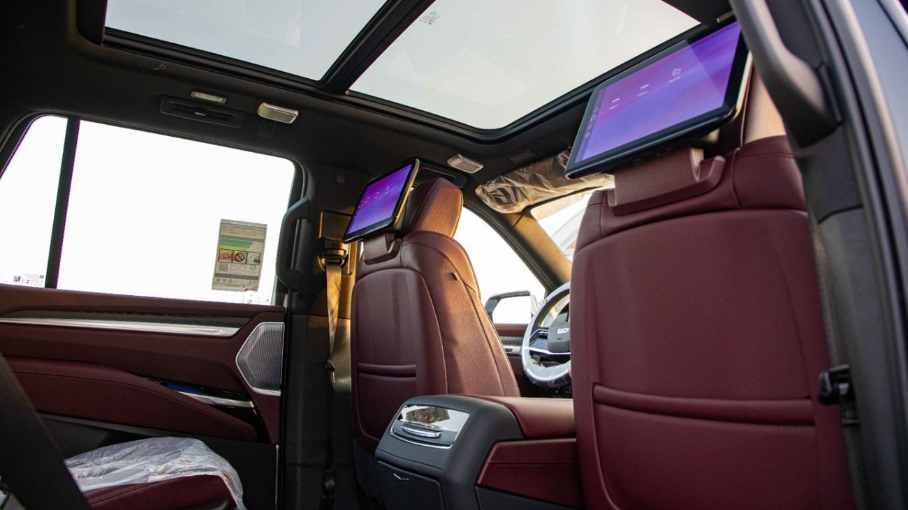 كاديلاك إسكالاد Sport 6.2L AWD | 2025 | For Export Only