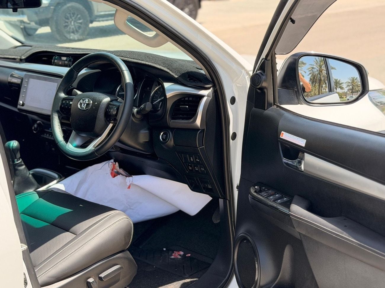 Toyota Hilux SGLX SR5 export from Australia