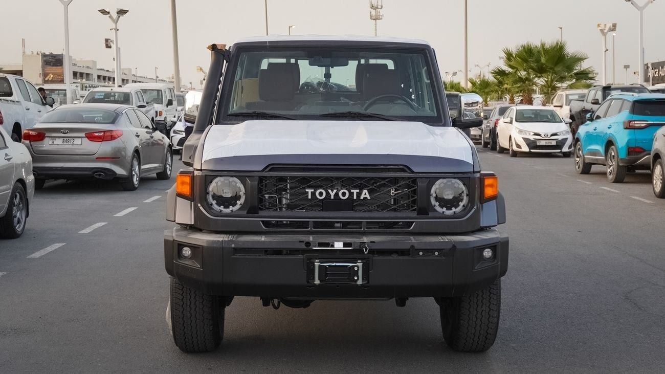 Toyota Land Cruiser Pick Up PICKUP LC79 2.8L Diesel A/T