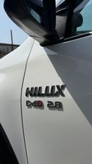 تويوتا هيلوكس SR5