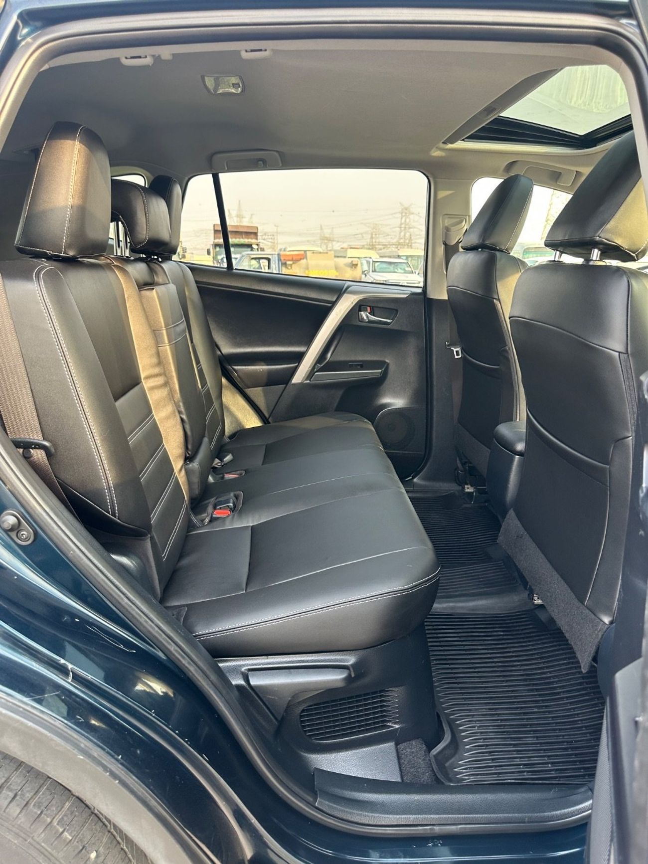 Toyota RAV4 XLE 2.5L