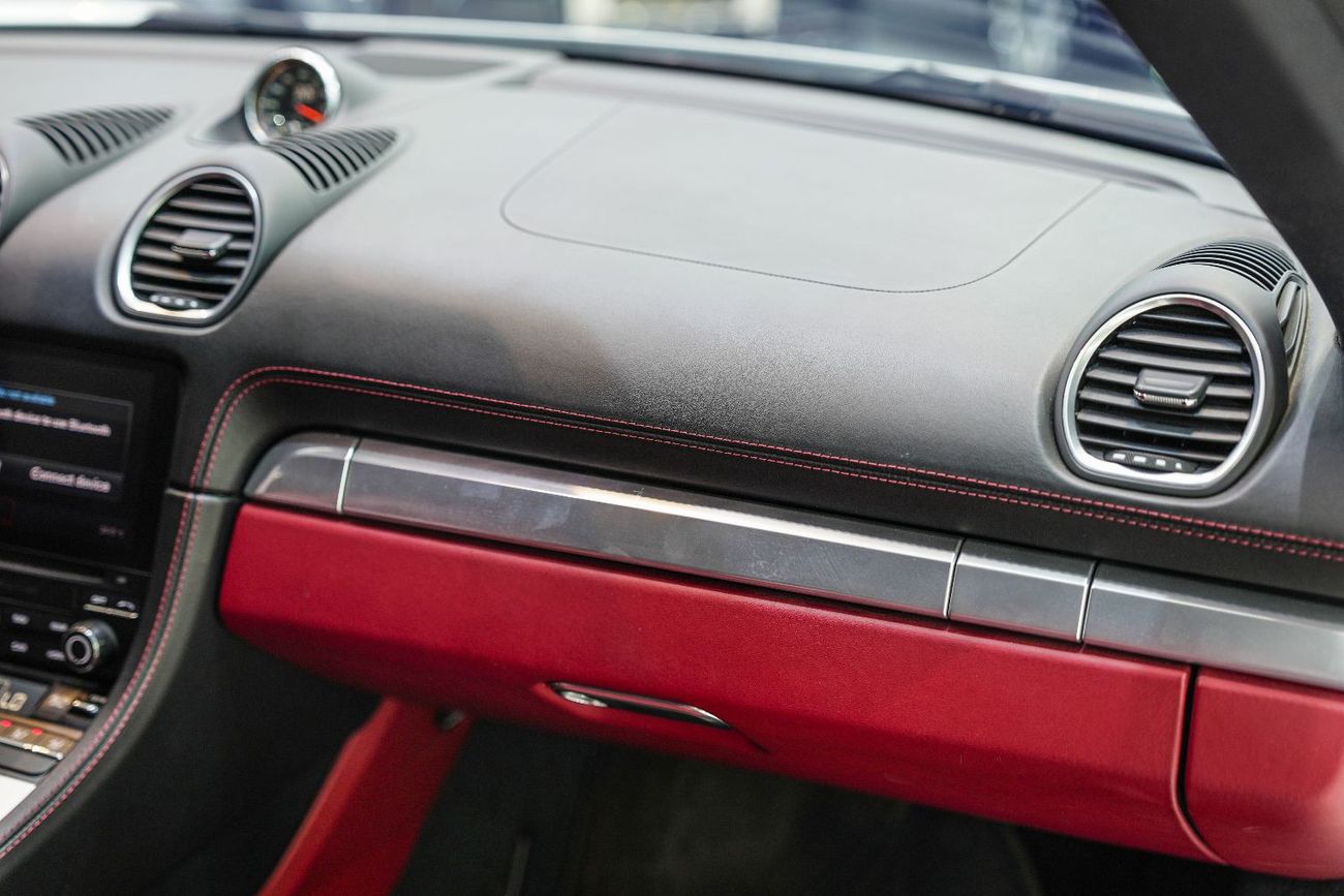 Porsche 718 Cayman S 2.5L A/T