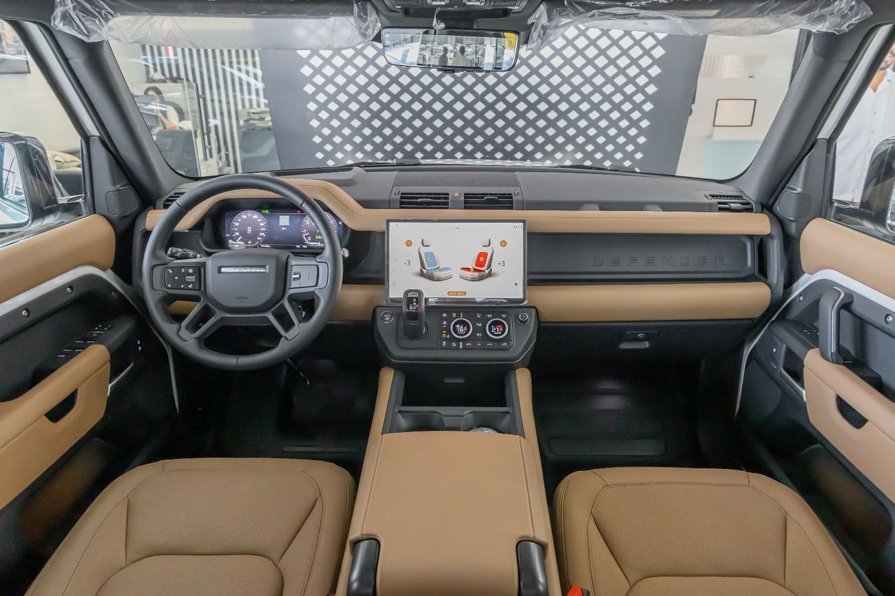 لاند روفر ديفندر Land Rover Defender | 110 X-Dynamic HSE (P400) | GCC Specs | 2026 (Export)