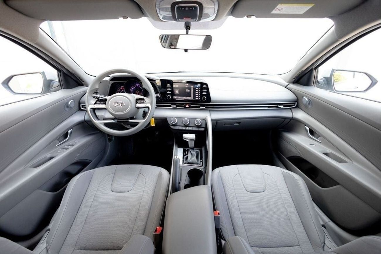 Hyundai Elantra Smart 1.6L Hyundai Elantra 2023 GCC under Agency Warranty with Flexible Down-Payment.