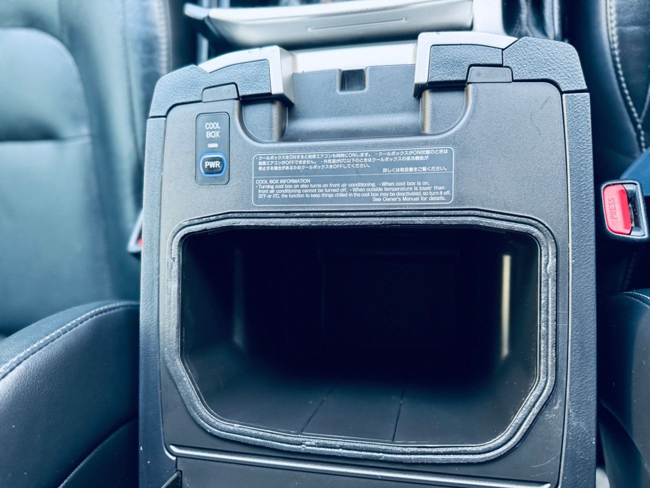 تويوتا لاند كروزر Toyota Land Cruiser Sahara upgrade to 2024 RHD diesel