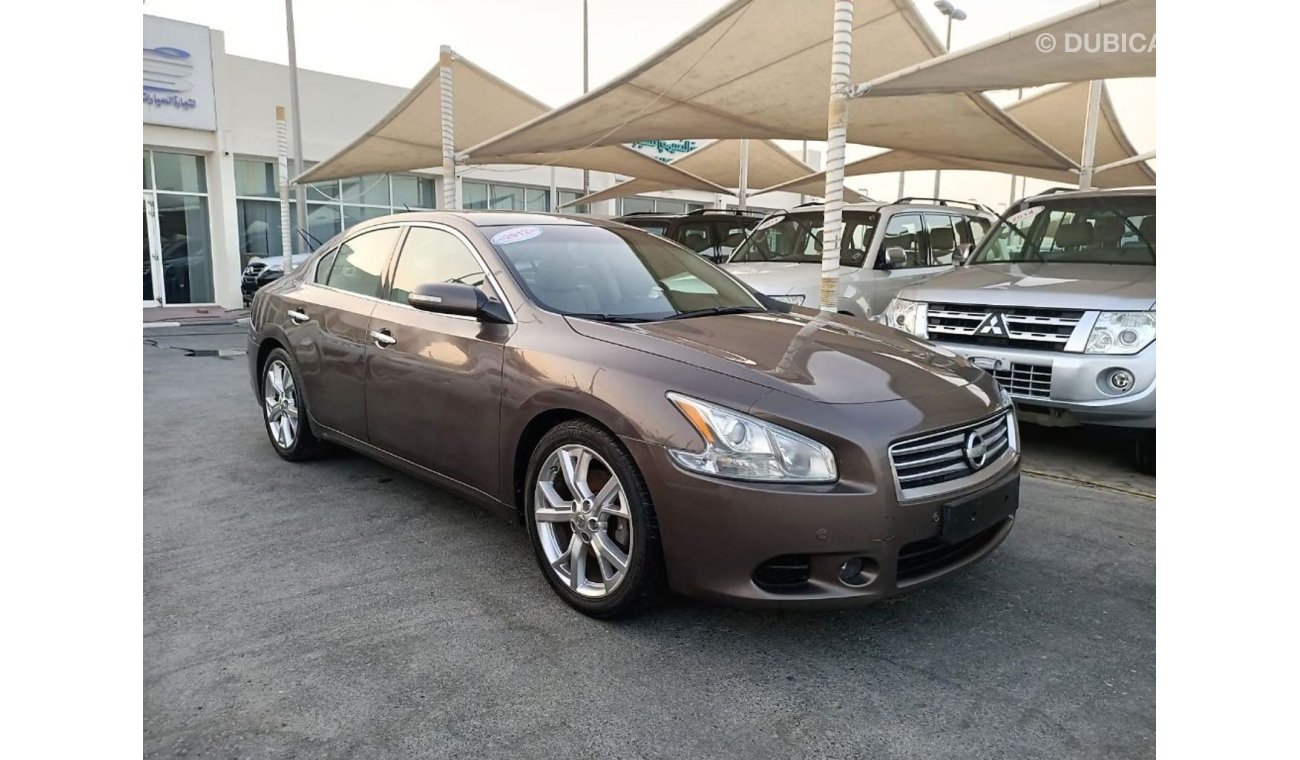 Nissan Maxima ACCIDENTS FREE / CAR IS IN PERFECT CONDITION INSIDE OUT