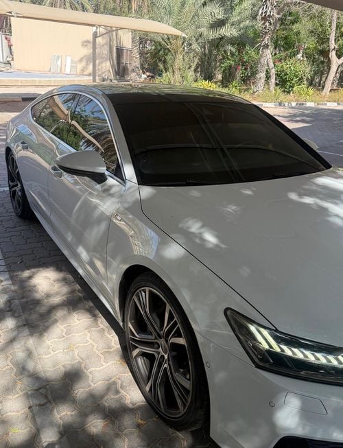أودي A7 55 TFSI Quattro S Line