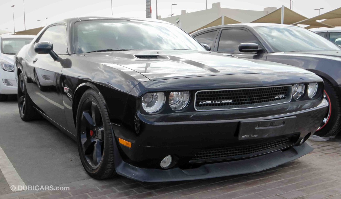 Dodge Challenger SRT8  392 Hemi