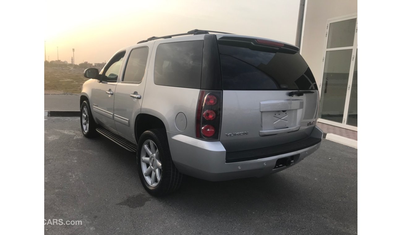 GMC Yukon 2012 very good condition US