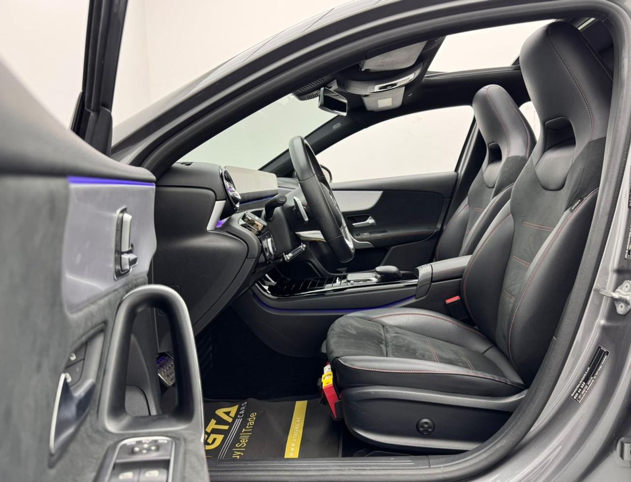 مرسيدس بنز A 200 AMG 2021 Mercedes-Benz A200 AMG, Mercedes Service History, 1 Year Warranty, GCC