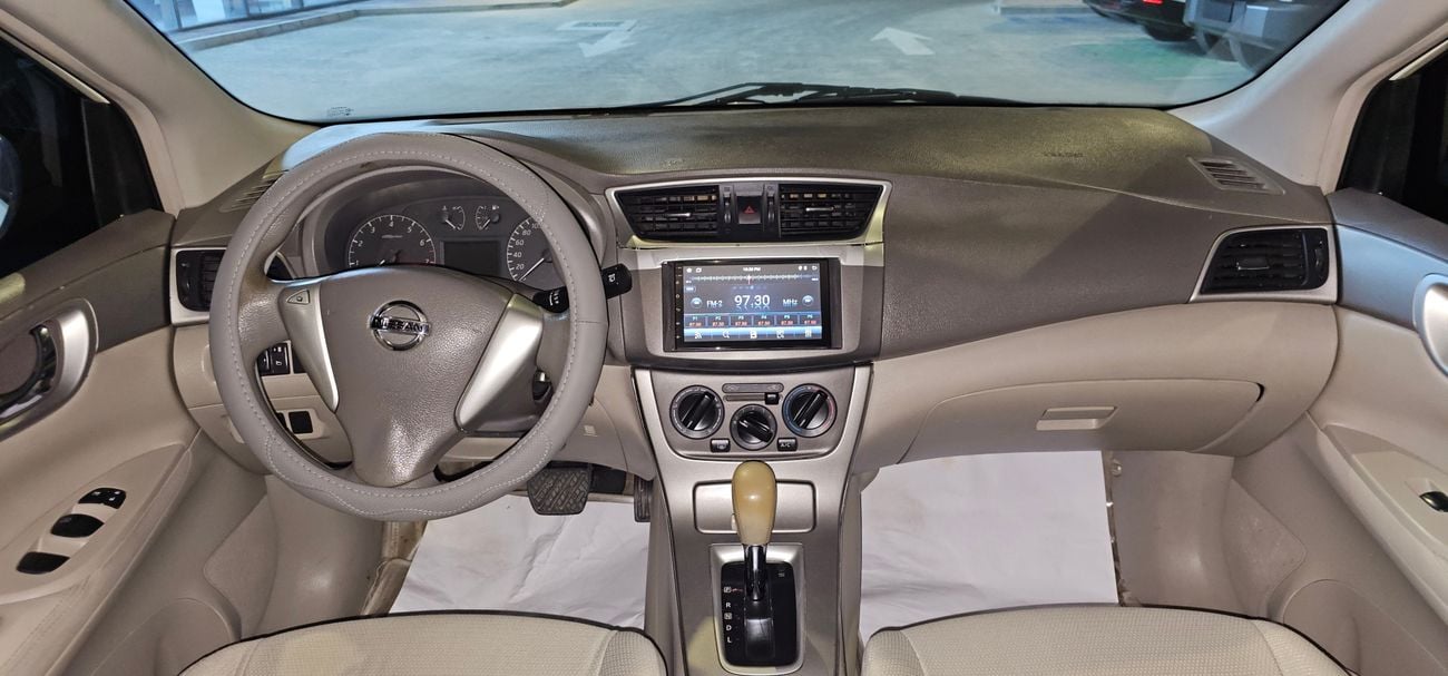 Nissan Tiida Nissan tiida 2015 GCC 1.6