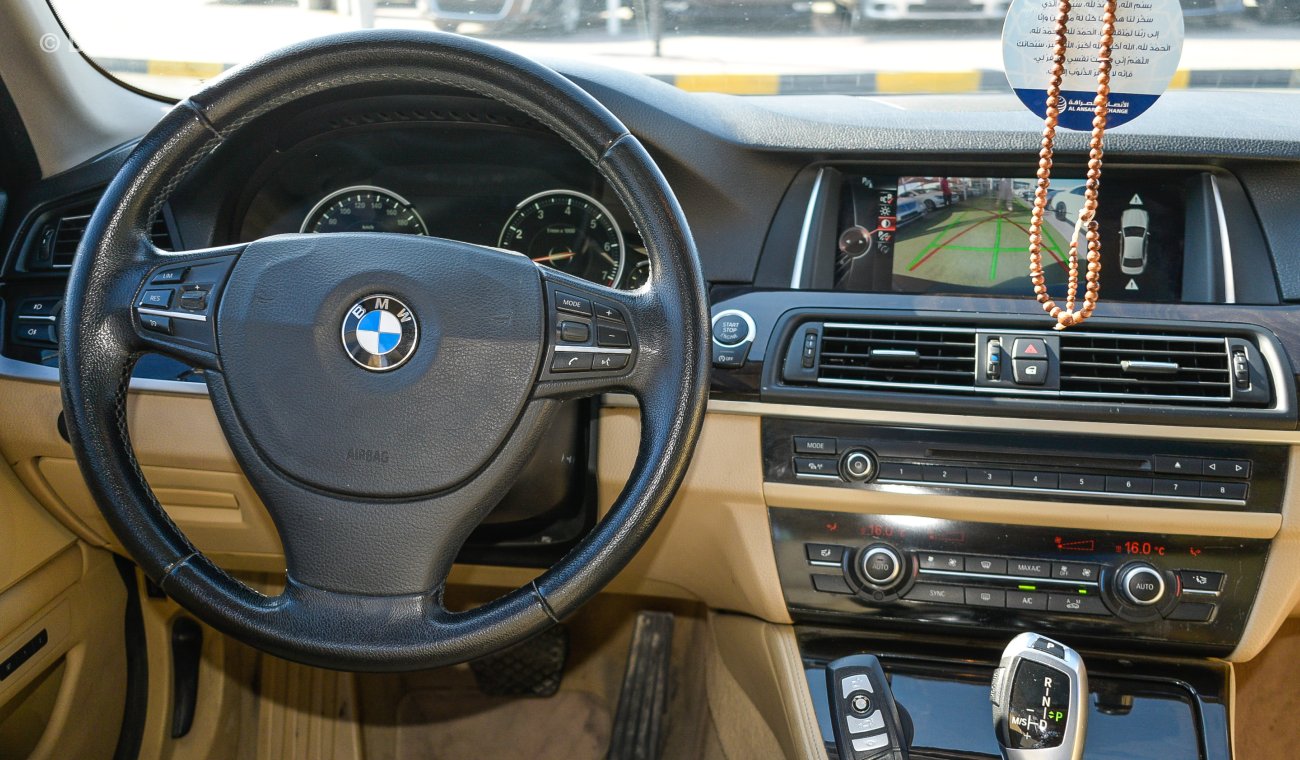 BMW 520i i