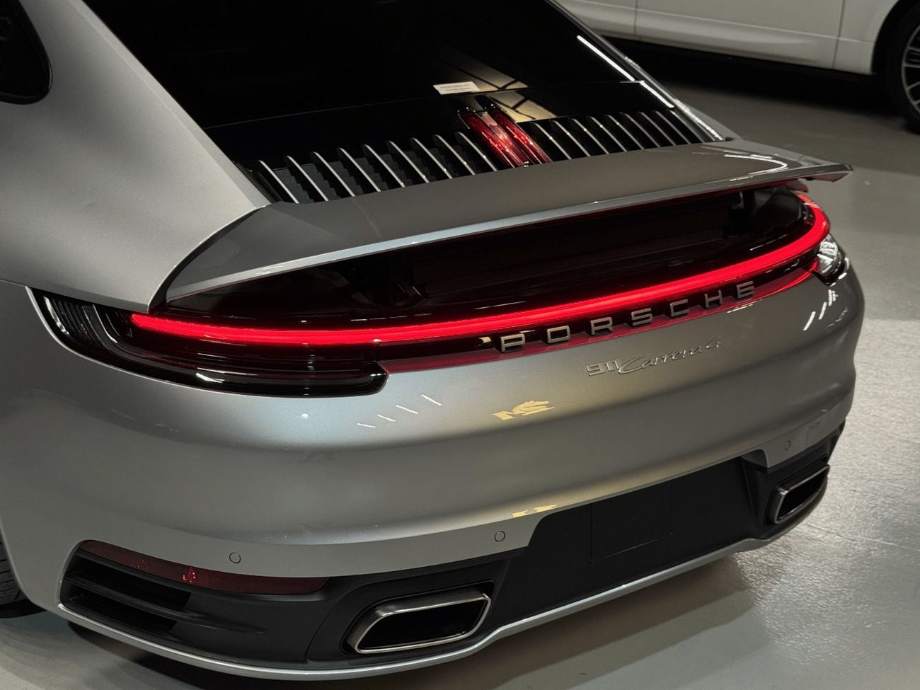 بورش 911 carrera 4