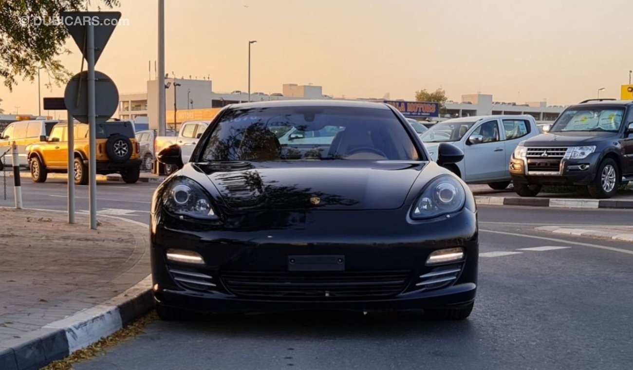 Porsche Panamera 4 2013 Full Service History GCC V6