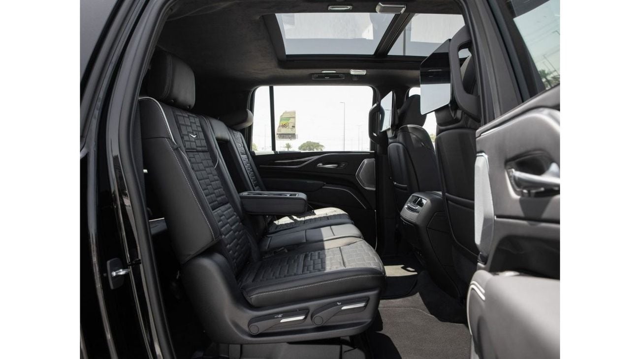 Cadillac Escalade Platinum ESV 4WD/ 5 YEARS Warranty & Services. For Local Registration +5%