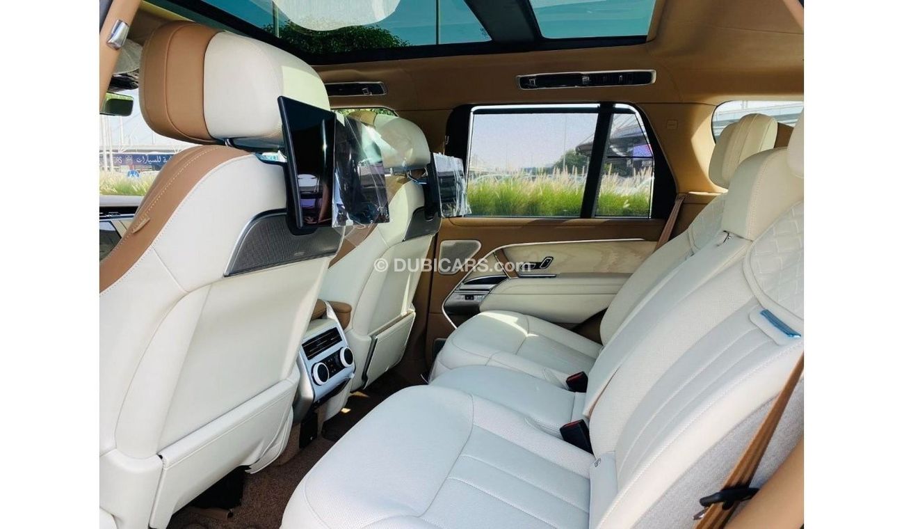 Land Rover Range Rover GCC SPEC UNDER WARRANTY AND SERVICE CONTRACT