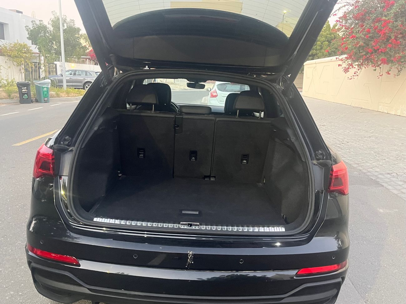 أودي Q3 2.0L,4 Cyl, 228HP , 4WD premium S Line Quattro 45 2 years warranty