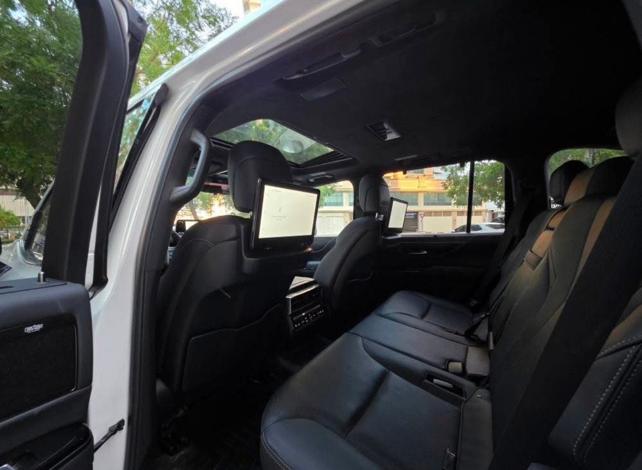 Lexus LX600 2023 MODEL SIGNATURE FULL OPTION VERY CLEAN AND PERFECT CONDITION