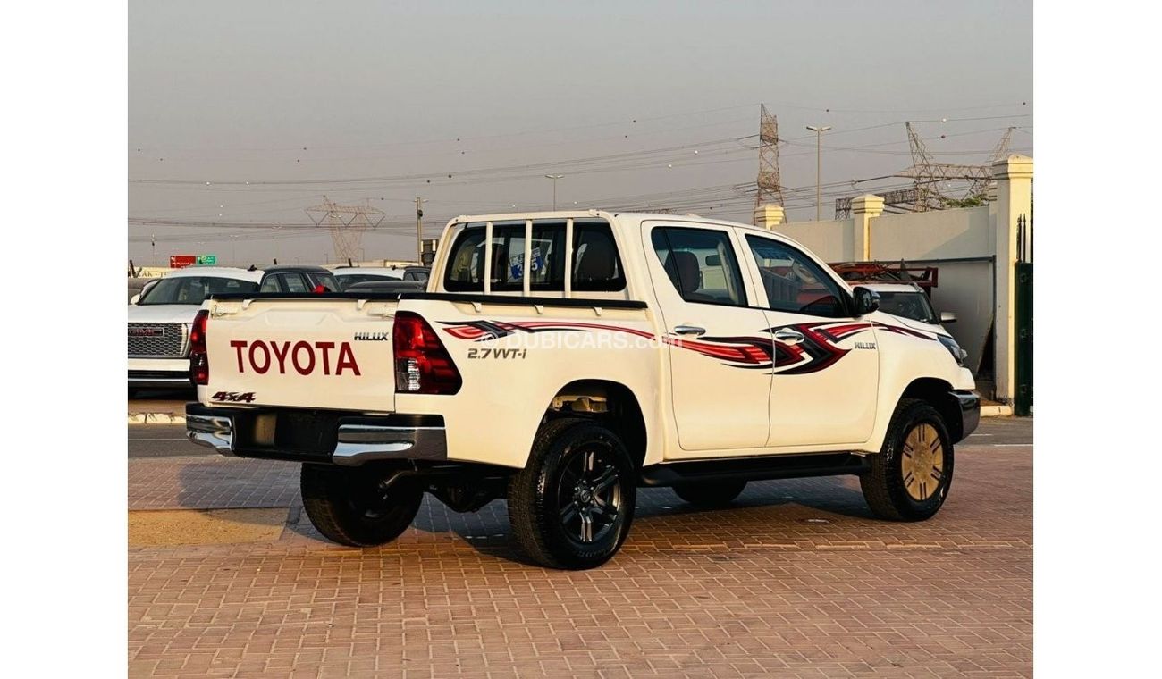 New TOYOTA HILUX AUTOMATIC DC 2.7L 4X4 2023 for sale in Dubai 635406
