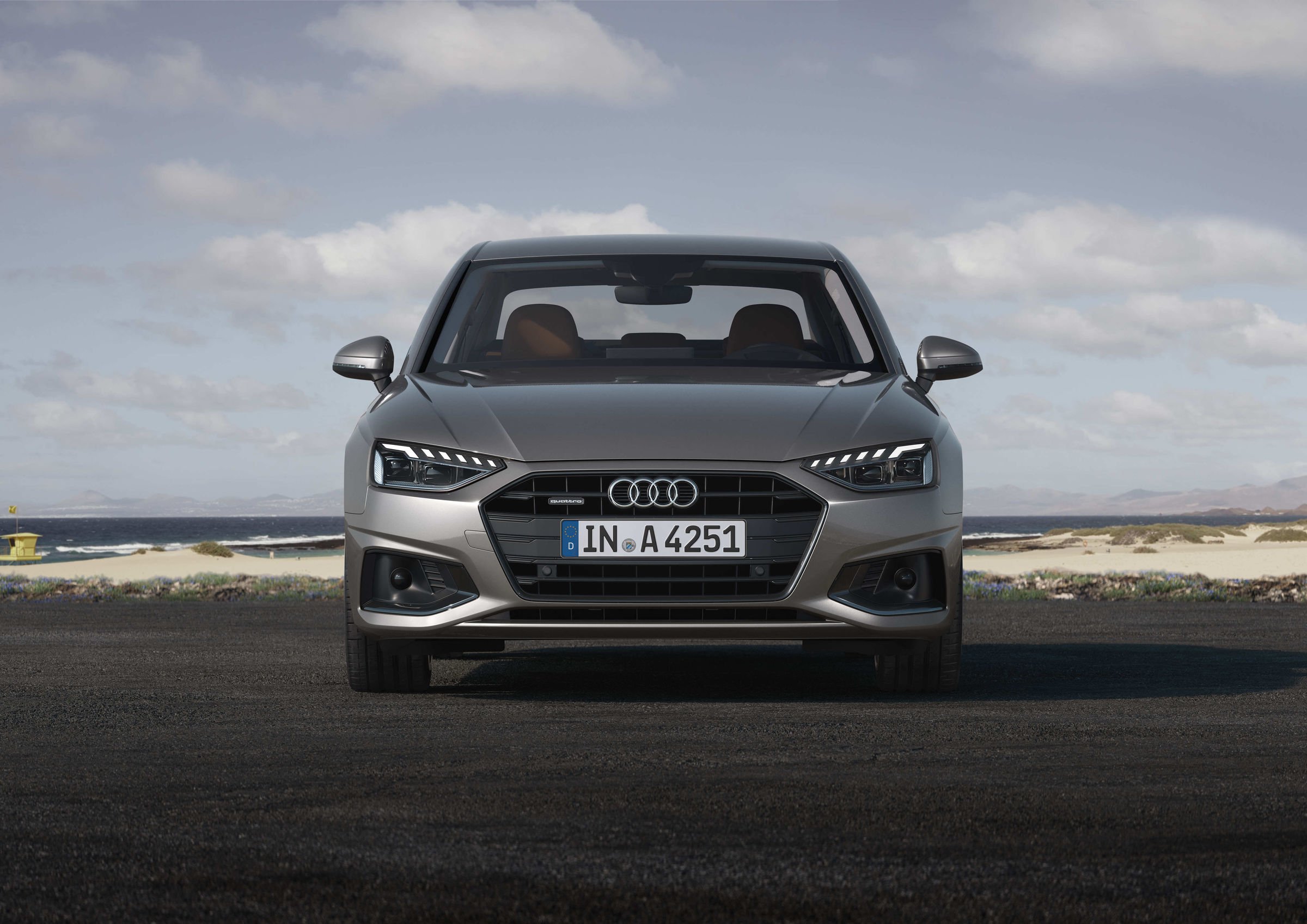 أودي A4 exterior - Front