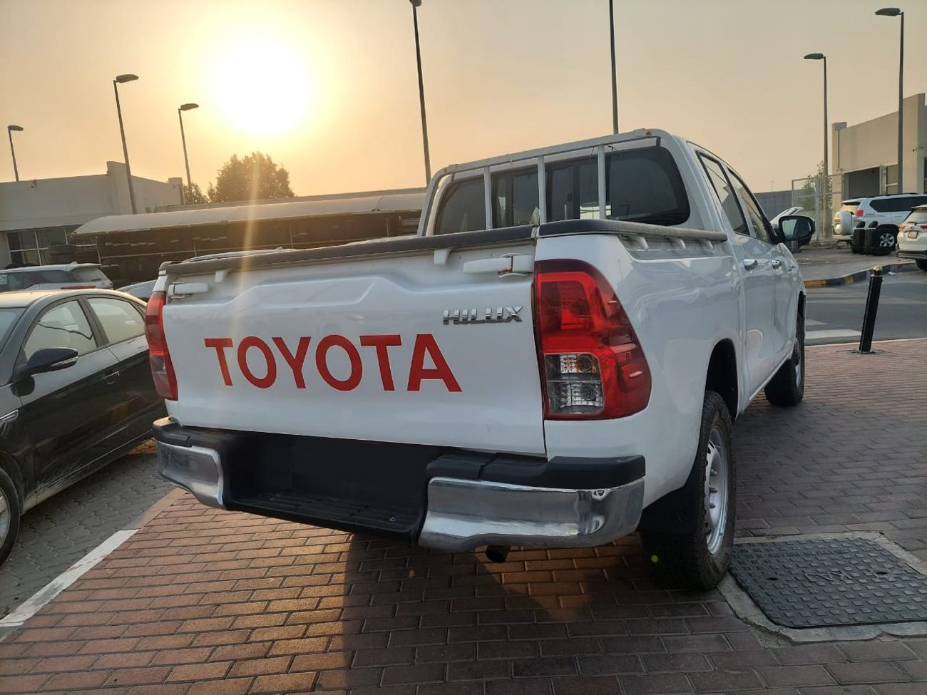 تويوتا هيلوكس DC 2.4L 4WD DIESEL MANUAL TRANSMISSION