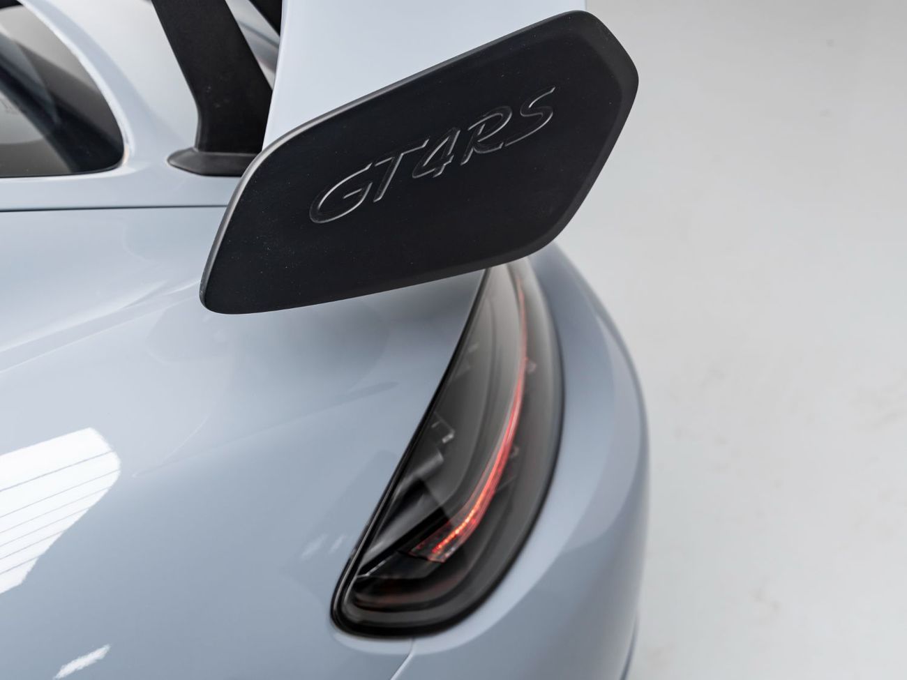 بورش كايمان 718 GT4 RS 4.0L (493 HP) A/T