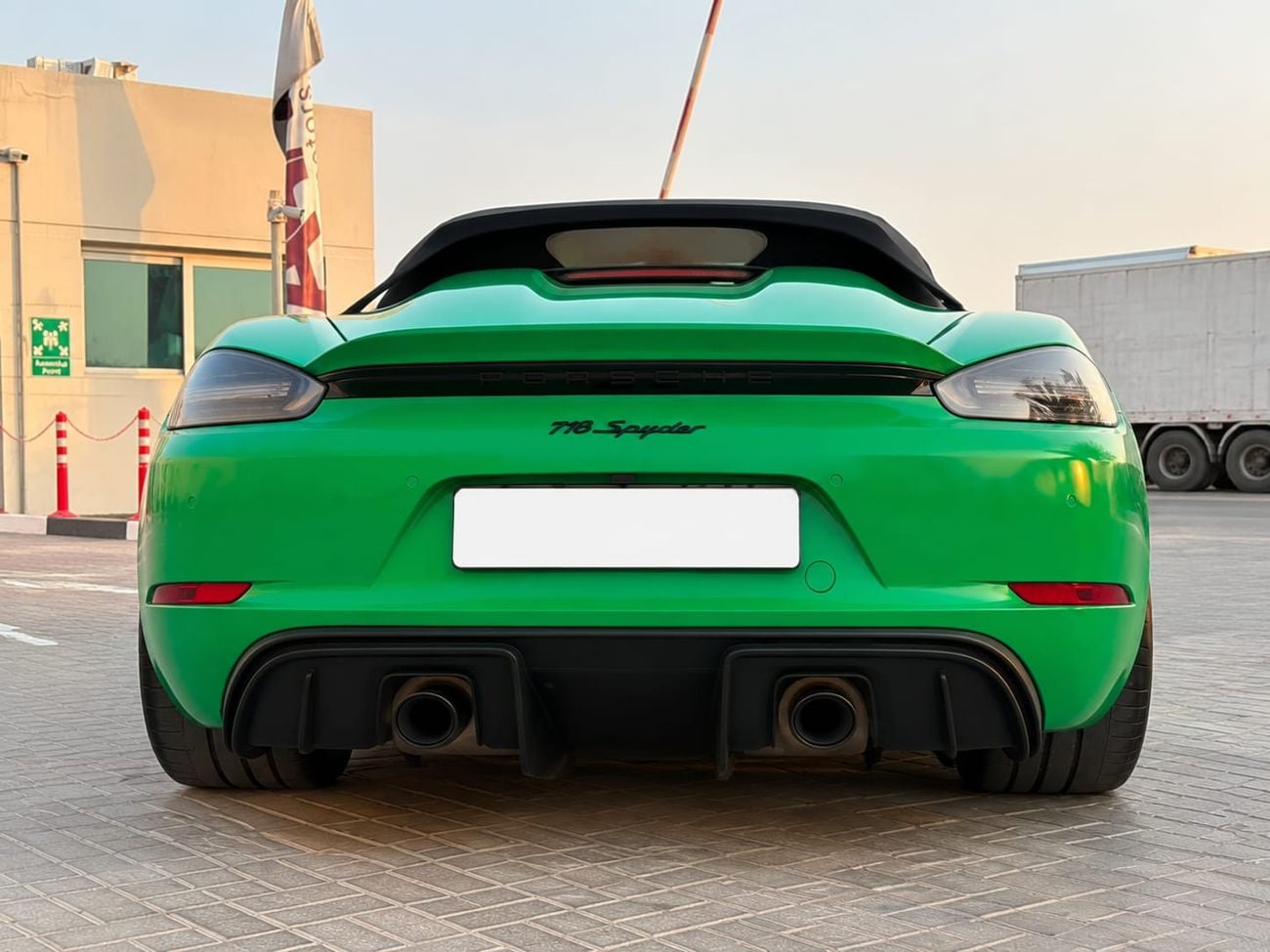 Porsche 718 Spyder STANDARD
