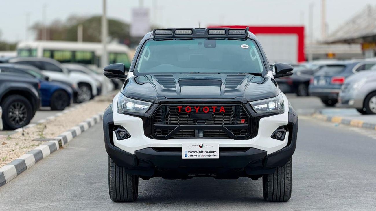 تويوتا هيلوكس -