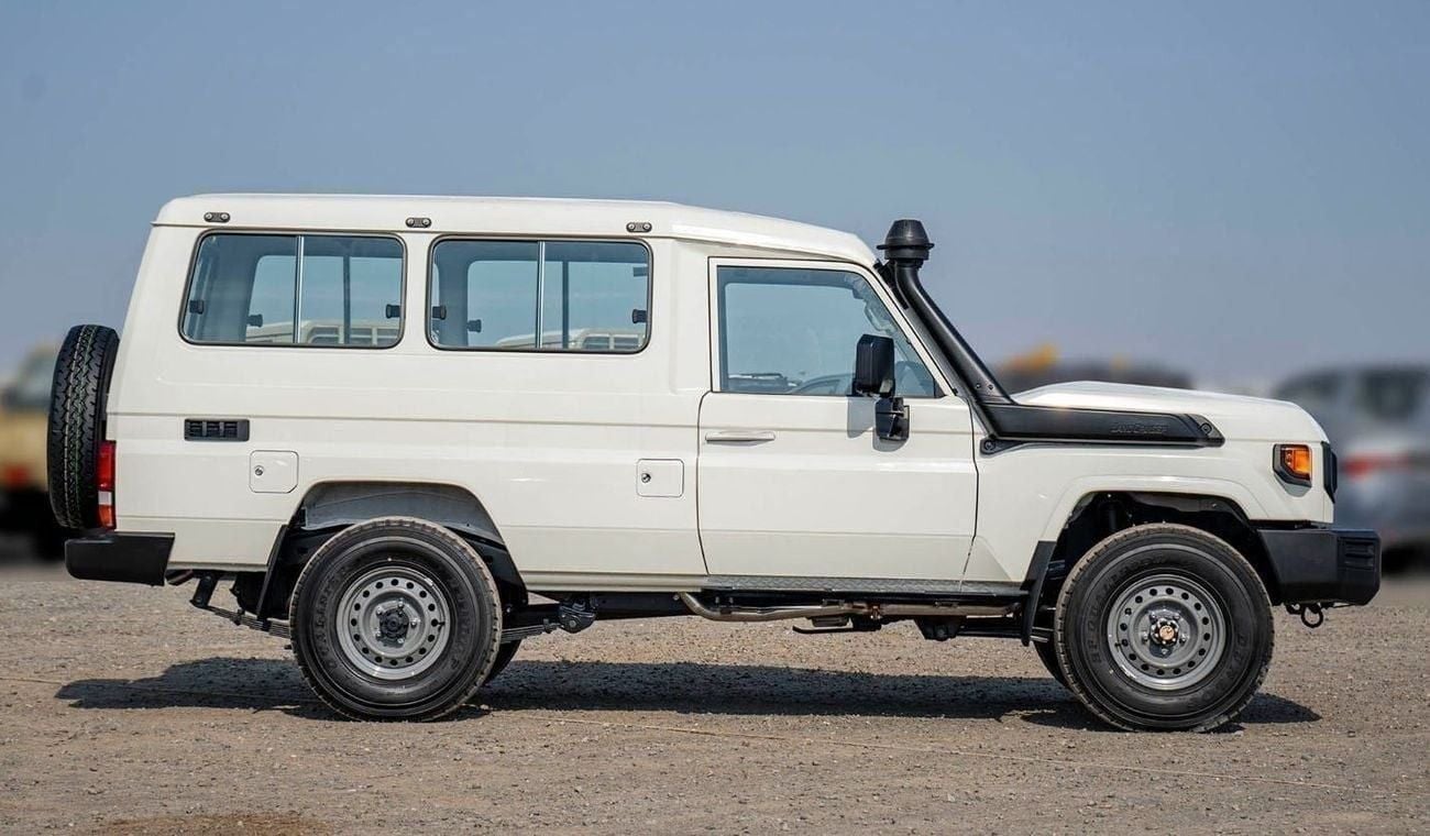 تويوتا لاند كروزر 70 LC 78 HARDTOP 4.0L MT LC78 4.2L V6 DIESEL 3DOOR 2024