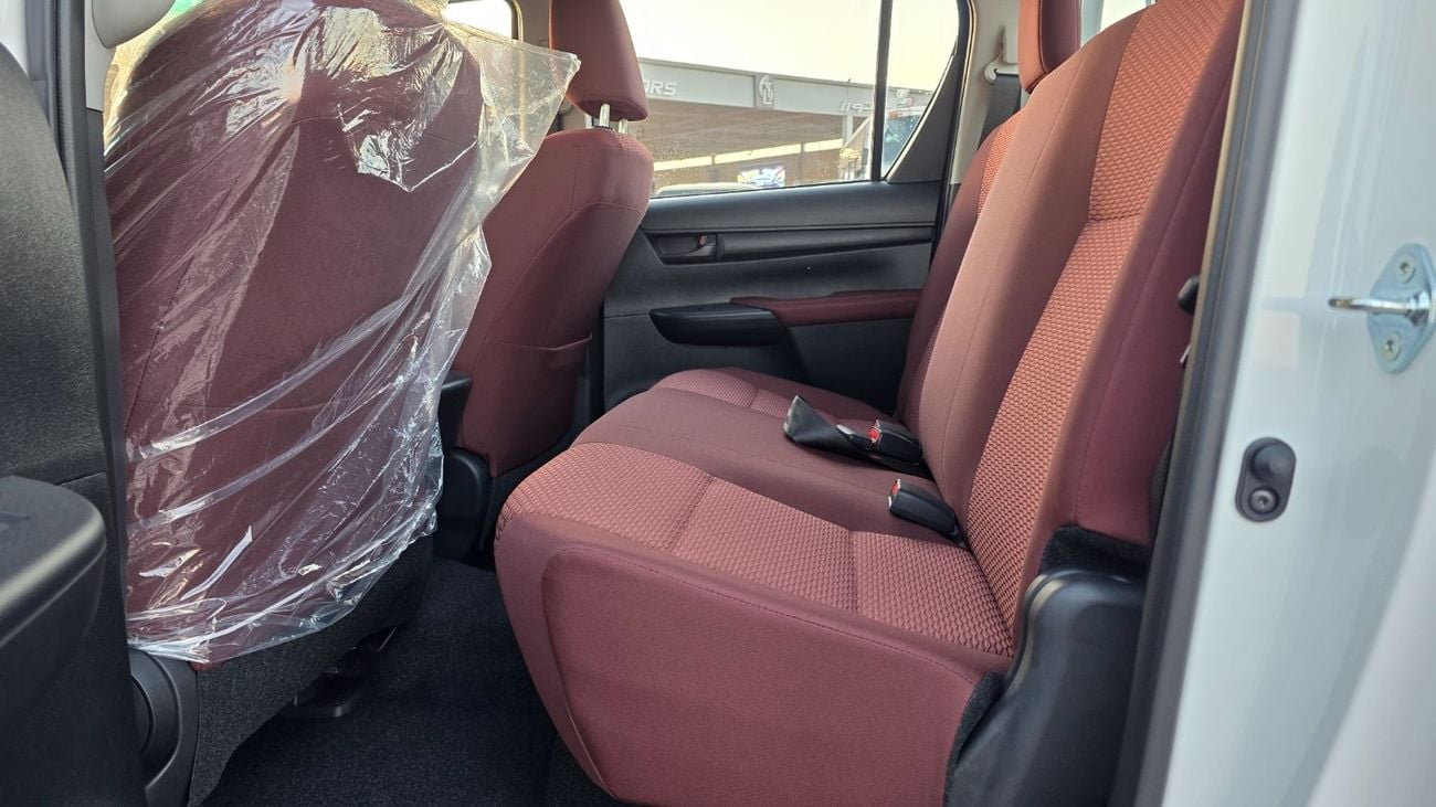 Toyota Hilux 2026 TOYOTA HILUX D/C 2.4L A/T WHITE (DLX WITH POWER WINDOWS)