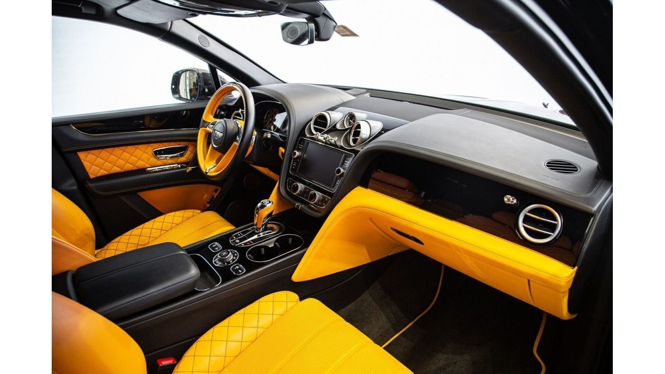 بنتلي بينتايجا سيجناتشر