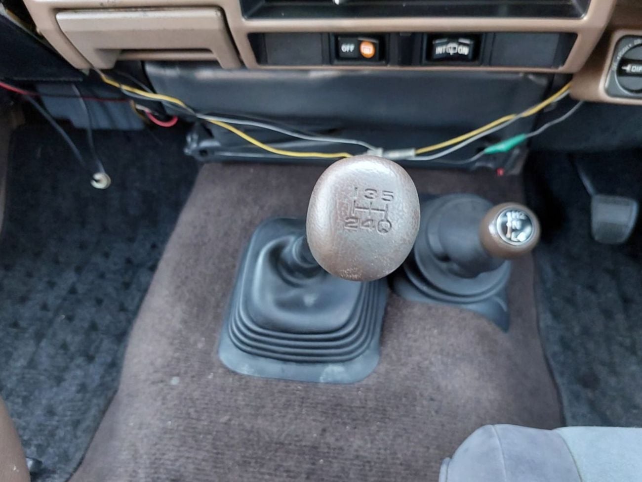 تويوتا لاند كروزر TOYOTA LAND CRUISER SUV RHD 1990 MODEL 3.5 L DIESEL MANUAL(PM02477)