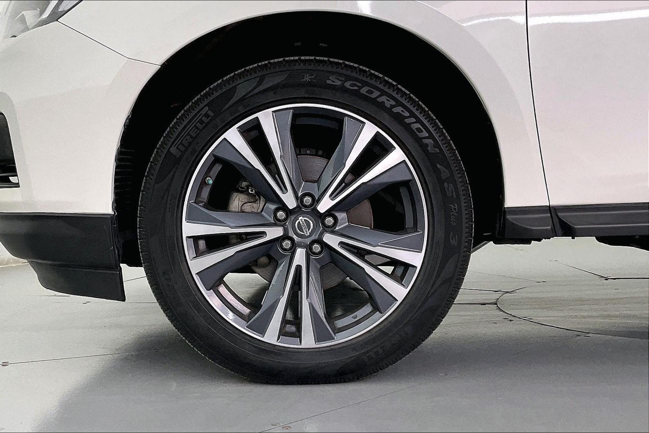 Mitsubishi Pajero GLS Highline | 1 year free warranty | 0 Down Payment