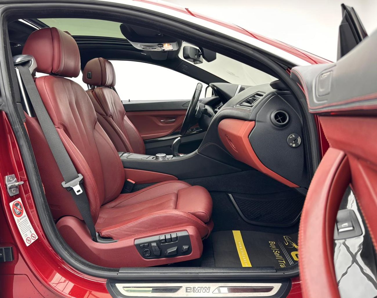 بي أم دبليو 650i 2015 BMW 650i xDrive Gran-Coupe M-Sport, BMW Full Service History, Excellent Condition, GCC