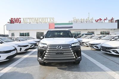 لكزس LX 700h Lexus LX700h Signature 3.5L Twin-Turbo + Hybrid V6, Model 2026, Color Black inside Red