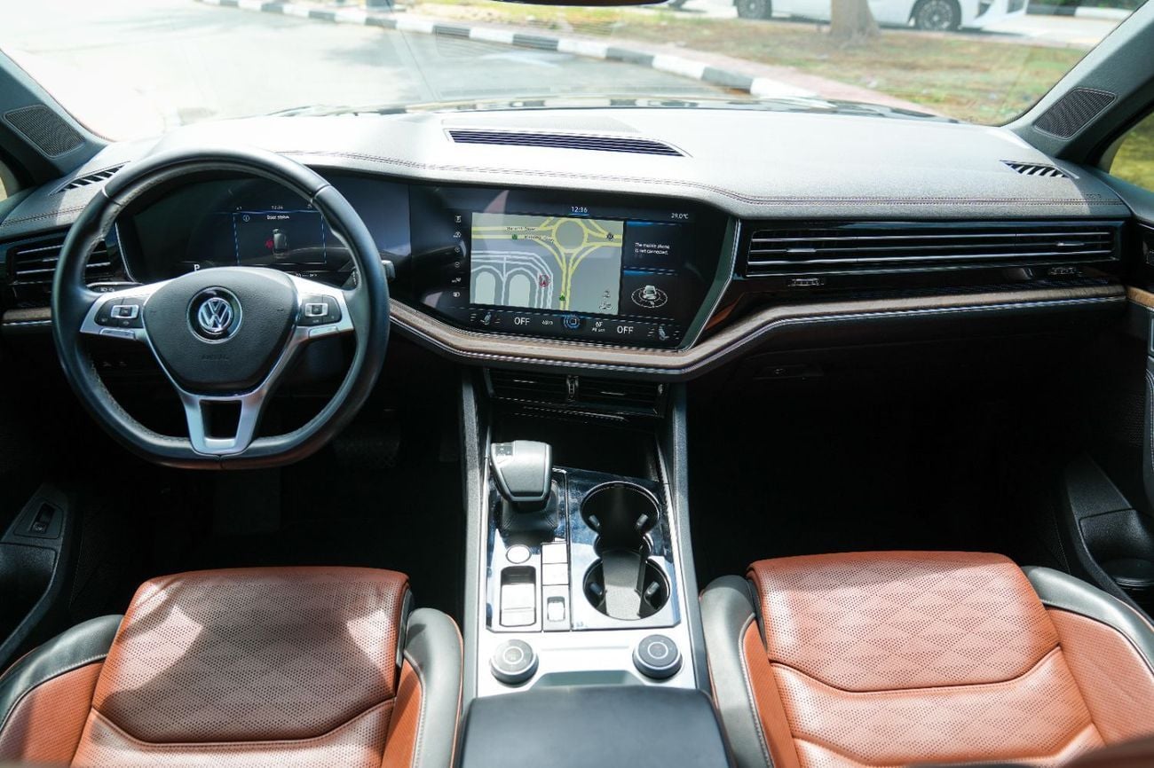فولكس واجن طوارق 2020!! GCC SPECS!! FULL SERVICE HISTORY FROM AL NABOODA
