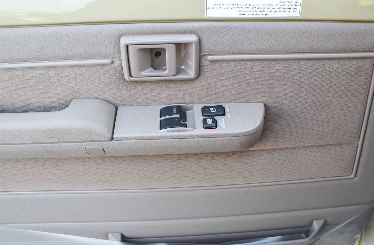 Toyota Land Cruiser Pick Up TOYOTA LAND CRUISER 79 2.8L SC MT DIESEL PICKUP 2025