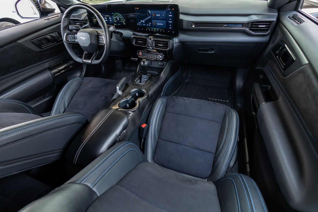 Ford Mustang DARK HORSE 5.0 (500HP) A/T