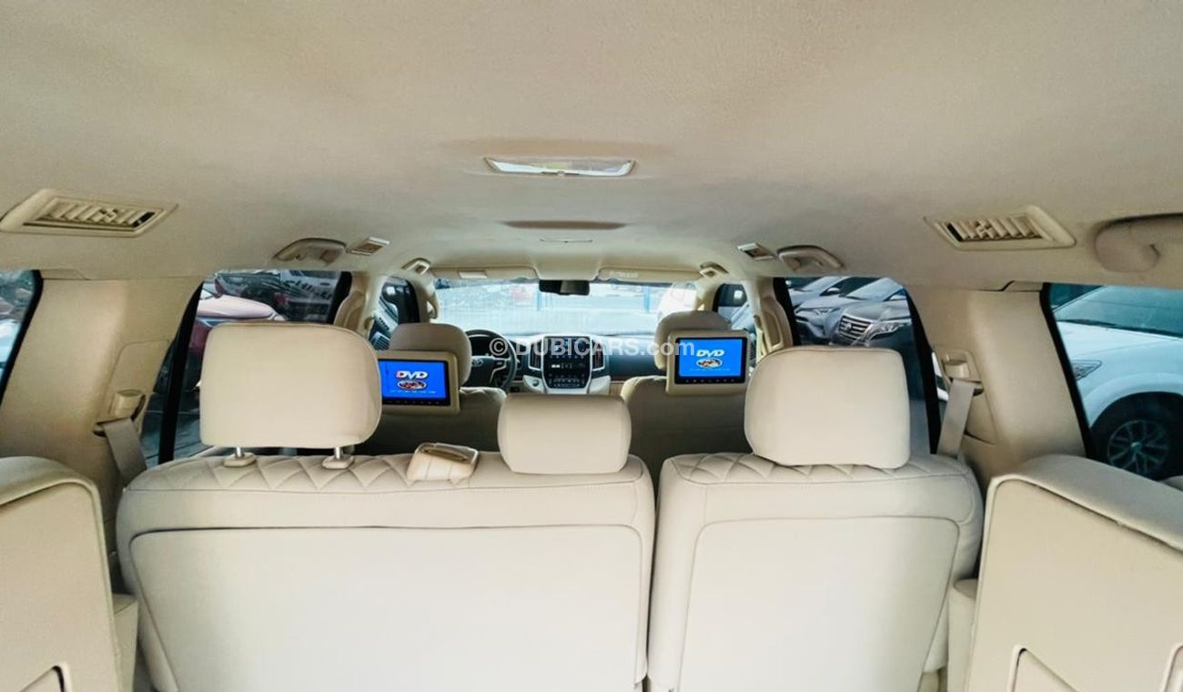 Toyota Land Cruiser 2013 GXR [Face-Lifted 2021] GCC Specs 4.0CC 6 Cylinders Petrol Rear Entertainment Perfect Condition 