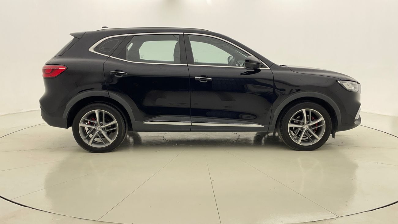 أم جي HS LUXURY TROPHY 2 | بدون دفعة مقدمة | اختبار القيادة في المنزل